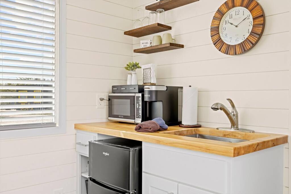 New The Sunset Luxury Container Home Fredericksburg Luaran gambar